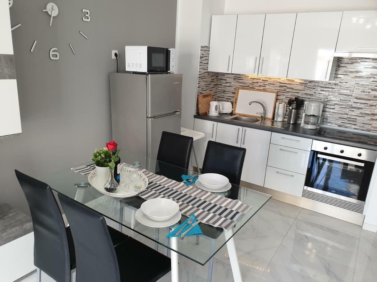 Casa Las Flores With Heated Pool, Only 490 Meters To The Beach, Balcony, Wifi Arona  Eksteriør billede